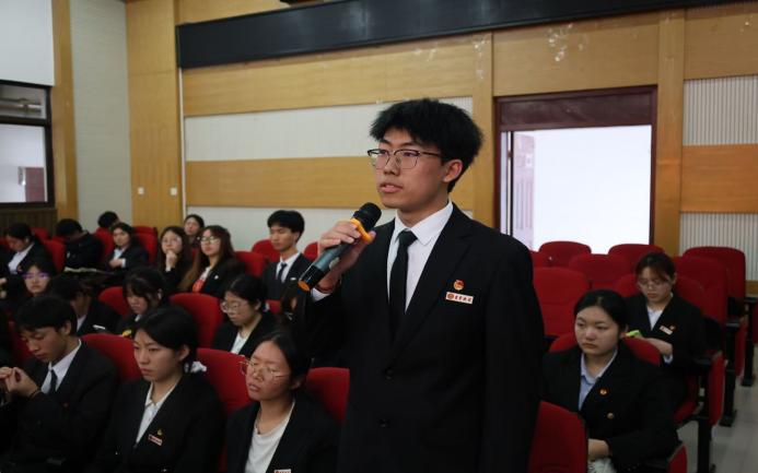 &nbsp;2025-2026学年下学期第二次学生干部例会圆满结束
